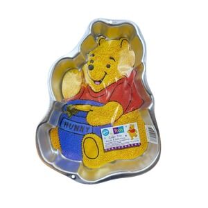 VINTAGE WILTON DISNEY WINNIE THE POOH HUNNY CAKE PAN 1997 Aluminum 15"x 11.5"x2"